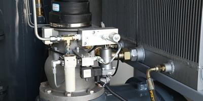 Compresor de tornillo rotativo de dos etapas de velocidad fija serie GA+